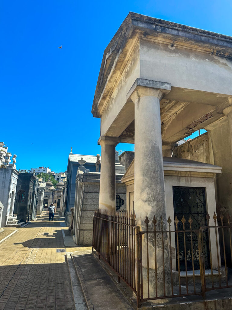 Mausoleums lining the pathway in La Recoleta Cemetery 
